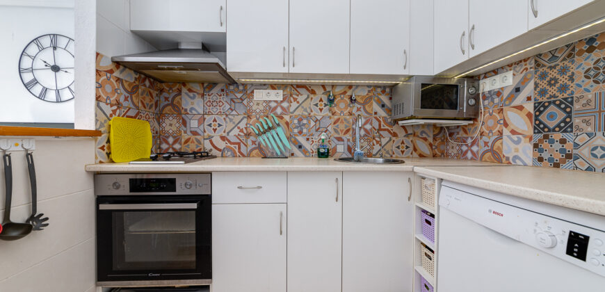 Sunny Penthouse- Urbanization with swimming pool-3rd line from the beach