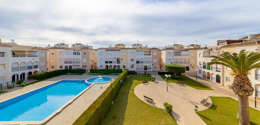 Sunny Penthouse- Urbanization with swimming pool-3rd line from the beach
