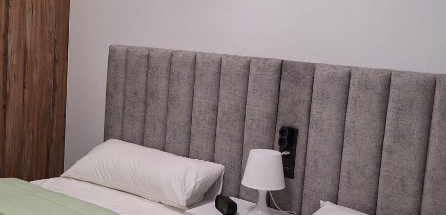 Modern Penthouse with Swimming Pool, Gym and Spa OB15 2/2