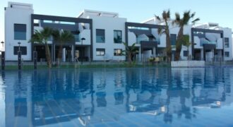 Modern Penthouse with Swimming Pool and Spa OB11 3/2